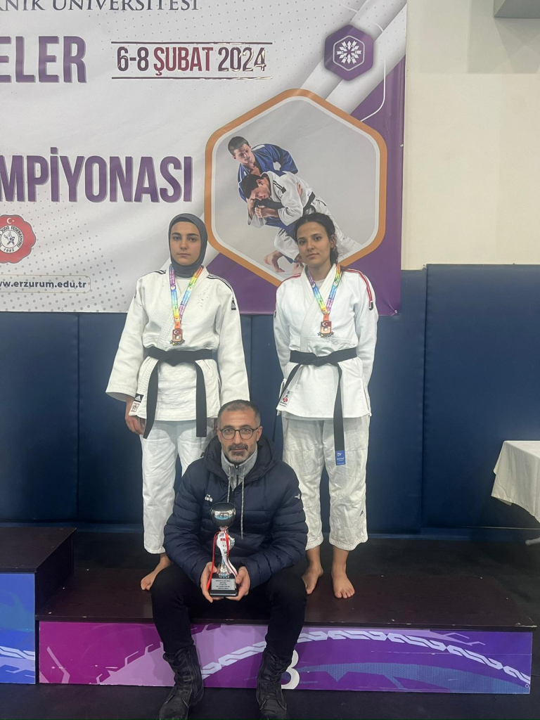 ogrencilerimiz-judo-sampiyonasinda-dereceyle-donduler-83