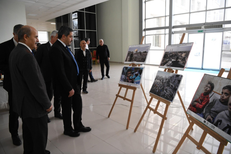 filistinli-cocuklar-yararina-kermes-ve-fotograf-sergisi-yapildi-665