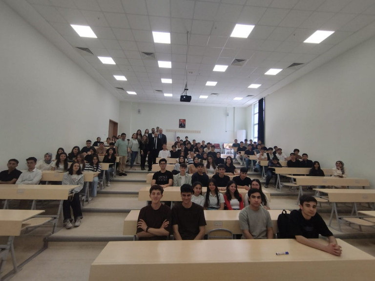 bugun-universitemizi-arapgir-kerem-aydinlar-fen-lisesi-11-sinif-ogrencileri-ve-ogretmenleri-ziyaret-ettiler-1073