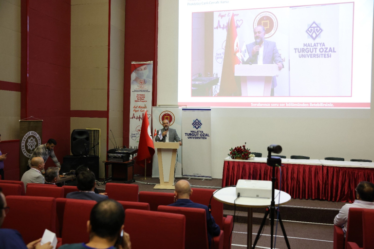 malatya-turgut-ozal-universitesinde-7-proktoloji-canli-cerrahi-kursu-gerceklestirildi-1400